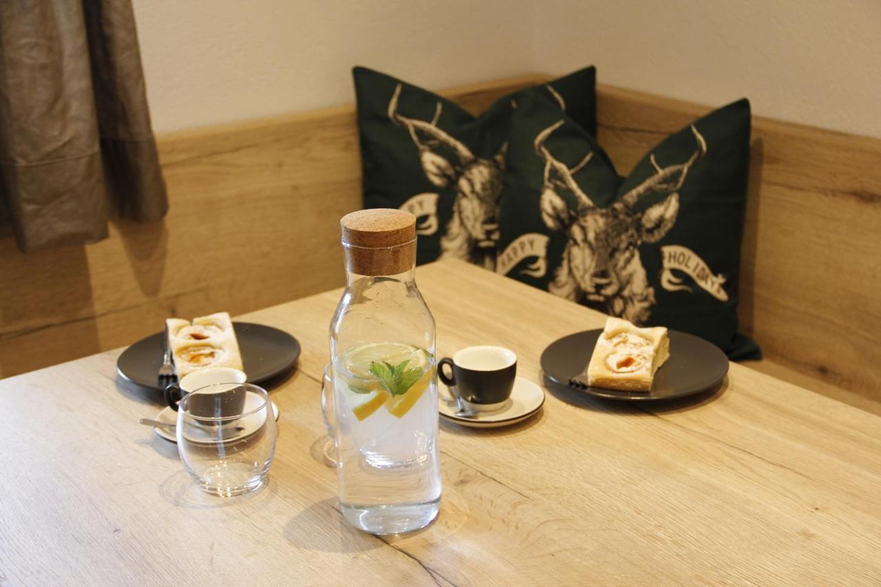 Apartments Mooshof ノイシュティフト・イム・シュトゥーバイタール エクステリア 写真