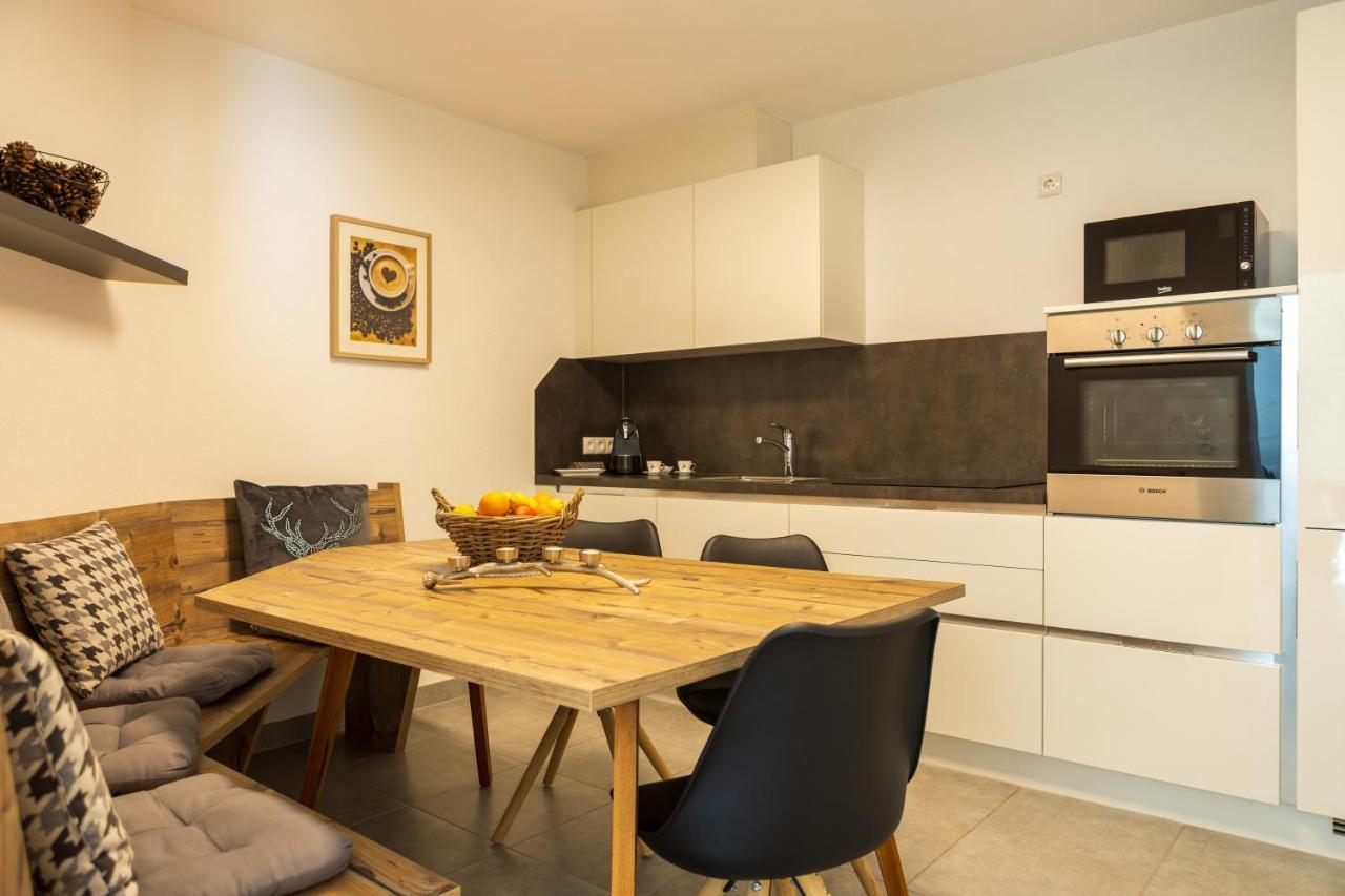 Apartments Mooshof ノイシュティフト・イム・シュトゥーバイタール エクステリア 写真
