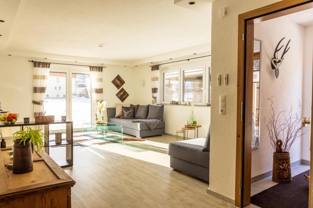 Apartments Mooshof ノイシュティフト・イム・シュトゥーバイタール エクステリア 写真