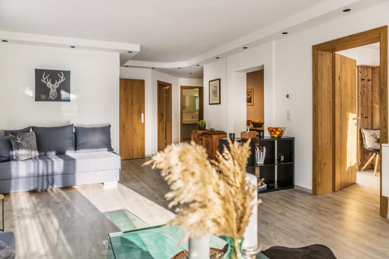 Apartments Mooshof ノイシュティフト・イム・シュトゥーバイタール エクステリア 写真