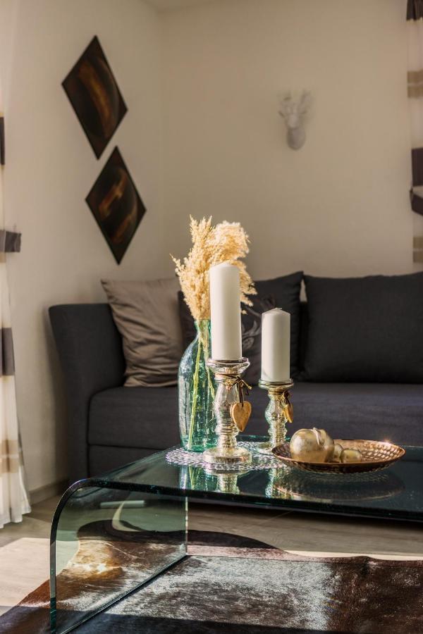 Apartments Mooshof ノイシュティフト・イム・シュトゥーバイタール エクステリア 写真